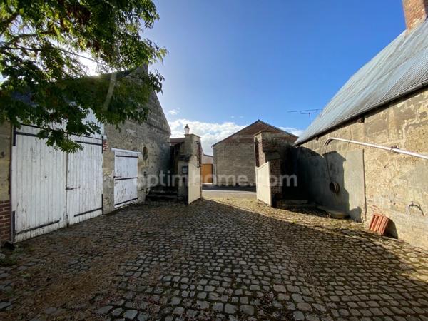 Très belle maison de 8 pièces CREPY (02)