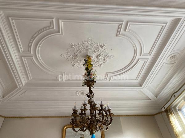 Très belle maison de 8 pièces CREPY (02)