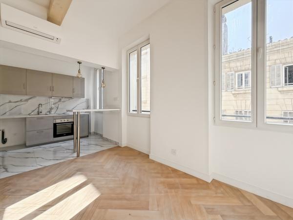 Marseille (13001) 2 pièces 29m² rénové avec climatisation Rue Glandevès Proximité Vieux-Port