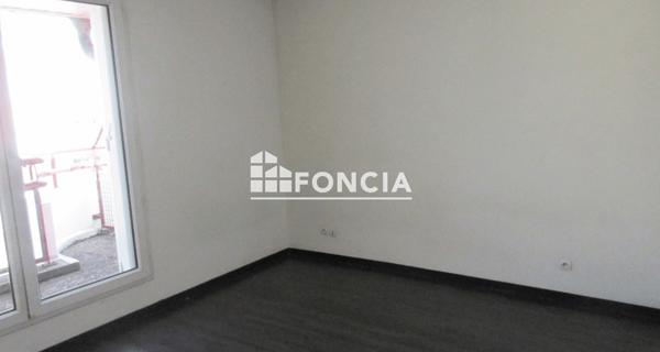 Location Appartement 3 pièces 55.22 m² - Pau 64000