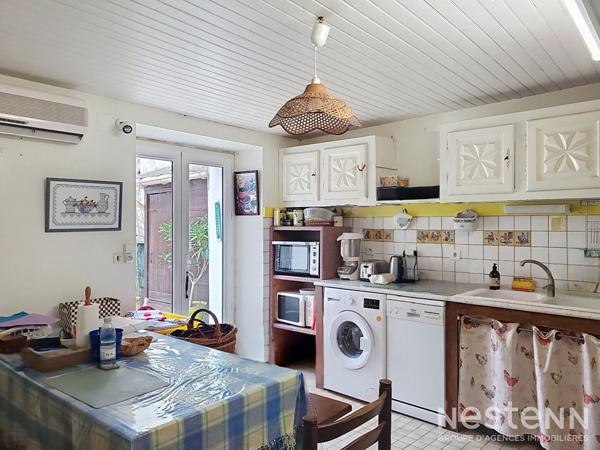 A Vendre Maison de ville en pierre avec cour intérieure au centre de Mézin