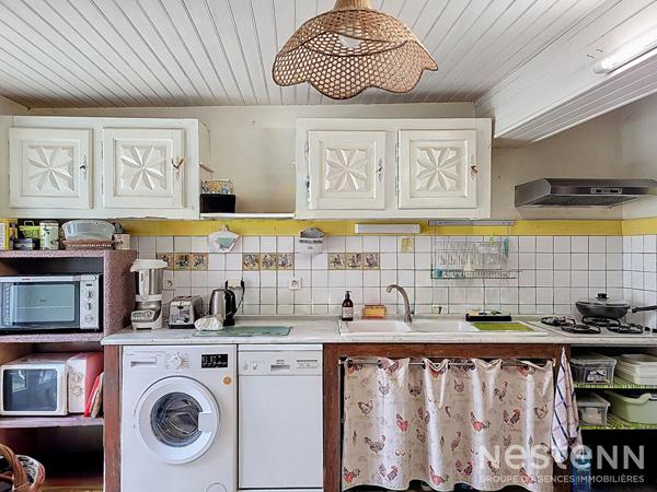 A Vendre Maison de ville en pierre avec cour intérieure au centre de Mézin