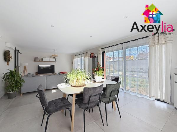 Roanne (42300) A VENDRE - ROANNE PROCHE CENTRE VILLE- MAISON RÉNOVÉE AVEC BELLES PRESTATIONS, TERRAIN ET EXTÉRIEUR À TERMINER