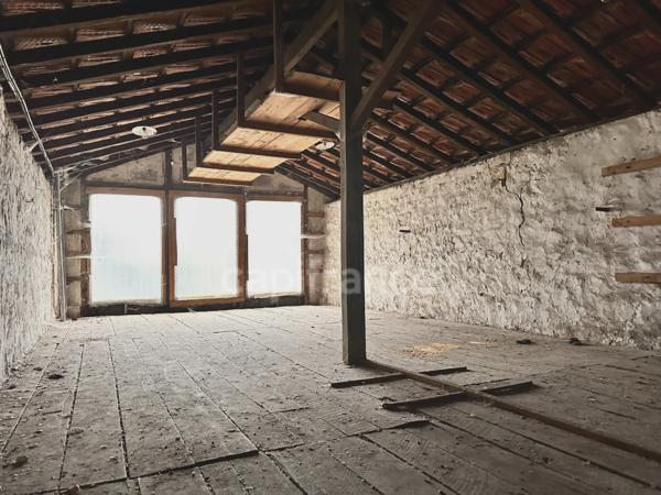 Atelier à vendre au pied du château d'Auvers