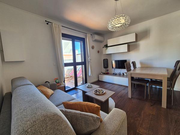 Appartement Biguglia 2 pièce(s) 35 m2 + 1 parking privé + 1 cave