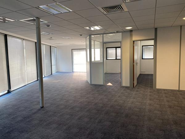 A louer Bureaux PERIGNY 124m²