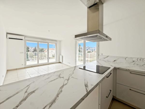 Appartement avec terrasse 4 Pièces à Vendre à Marseille - Quartier Michelet