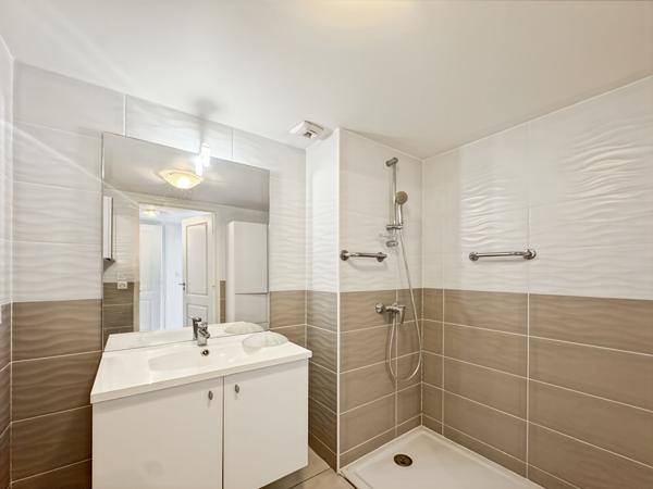 Appartement avec terrasse 4 Pièces à Vendre à Marseille - Quartier Michelet