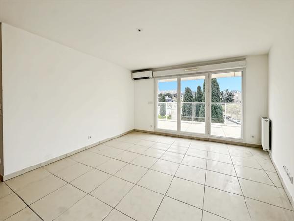 Appartement avec terrasse 4 Pièces à Vendre à Marseille - Quartier Michelet