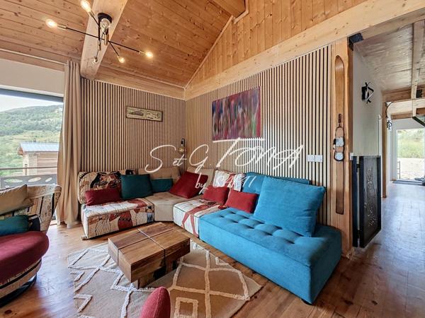Appartement d'exception de 120 m² avec terrasse de 150 m², jardin, sauna et jacuzzi – Égat