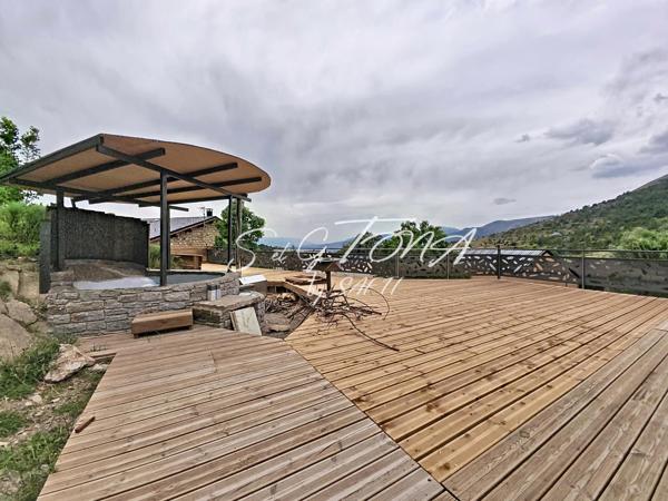 Appartement d'exception de 120 m² avec terrasse de 150 m², jardin, sauna et jacuzzi – Égat