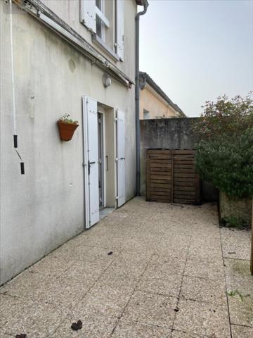 Immeuble à vendre à La Jarrie en Charente-Maritime (17220), ref : 17112-420