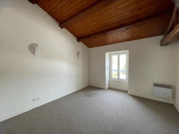 Immeuble à vendre à La Jarrie en Charente-Maritime (17220), ref : 17112-420