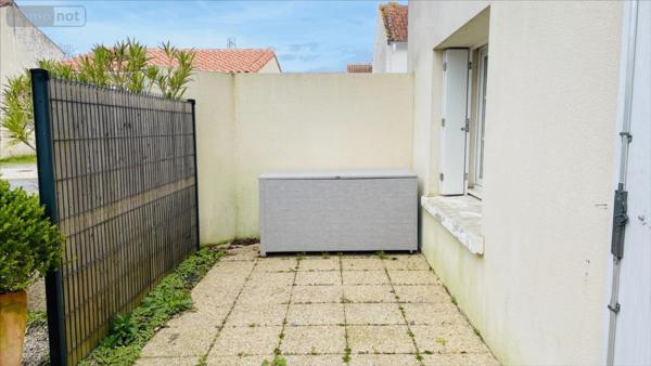 Immeuble à vendre à La Jarrie en Charente-Maritime (17220), ref : 17112-420