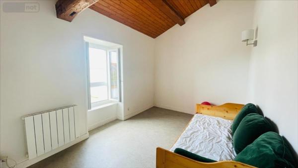 Immeuble à vendre à La Jarrie en Charente-Maritime (17220), ref : 17112-420