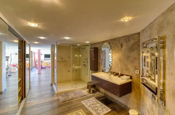 Spacieux chalet avec piscine aux Houches