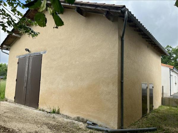 Maison à vendre |  Saint-Astier |  1 pièce | 80 m²