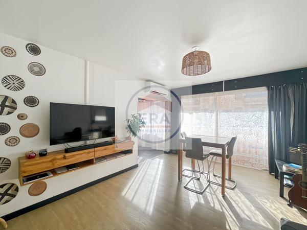 APPARTEMENT 4 PIECES TRAVERSANT DE 80M², COEUR DE VILLE