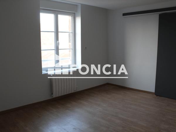 Location Appartement 3 pièces 66 m² - 29 RUE RICHARD LENOIR Flers 61100