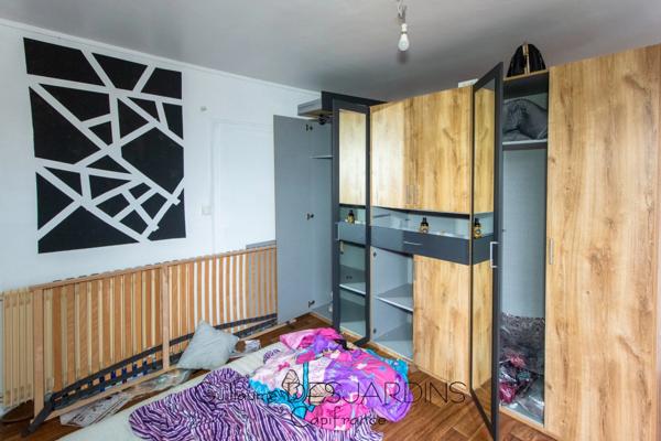 Dpt Orne (61), à vendre LE MERLERAULT immeuble