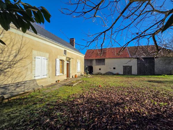 Jolie maison ancienne avec dépendances !