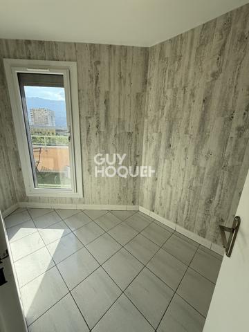 APPARTEMENT À LOUER DE 3 PIÈCES DE 75,90 M²
