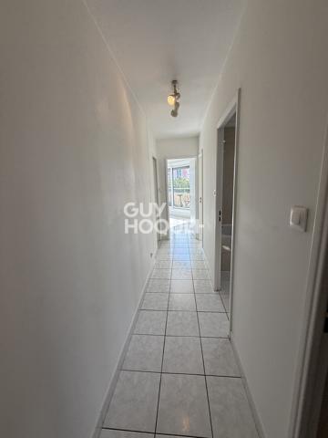 APPARTEMENT À LOUER DE 3 PIÈCES DE 75,90 M²