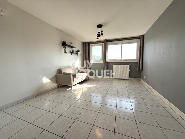APPARTEMENT À LOUER DE 3 PIÈCES DE 75,90 M²