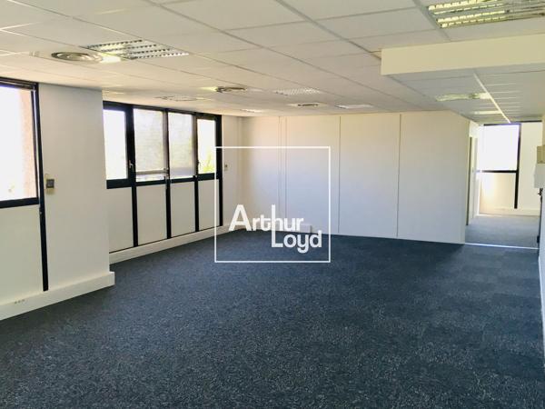 BUREAUX À LOUER - PURPAN - TOULOUSE NORD-OUEST - SITE SÉCURISÉ