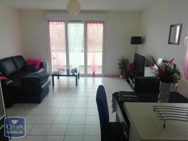 Appartement à louer 2 pièces 43.96m² Tonnay-Charente (17430)