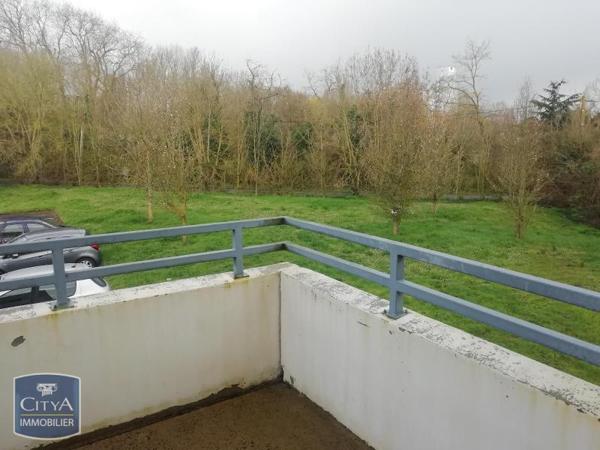 Appartement à louer 2 pièces 43.96m² Tonnay-Charente (17430)