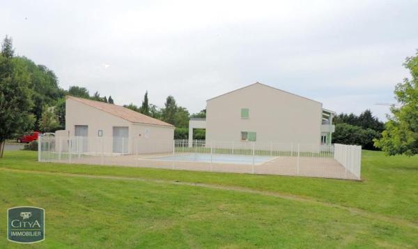 Appartement à louer 2 pièces 43.96m² Tonnay-Charente (17430)