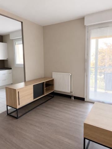 APPARTEMENT SPACIEUX...AVEC BALCON ET GARAGE Pontivy (56300)