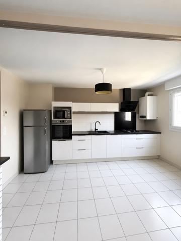 APPARTEMENT SPACIEUX...AVEC BALCON ET GARAGE Pontivy (56300)