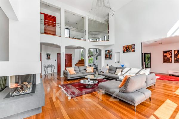 Exclusivité ! Toulouse, Villa hollywoodienne de 420m2 à 8' du métro