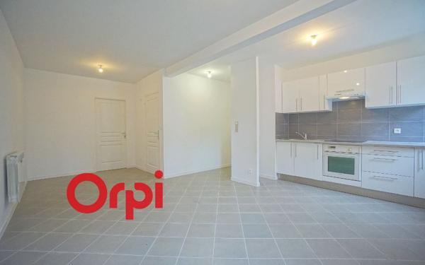 Appartement à louer    2 pièces •  Bernay