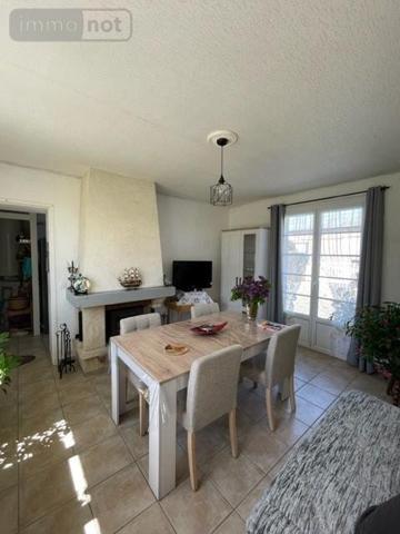 Maison à vendre à Noyen-sur-Sarthe dans la Sarthe (72430), ref : 72120-980