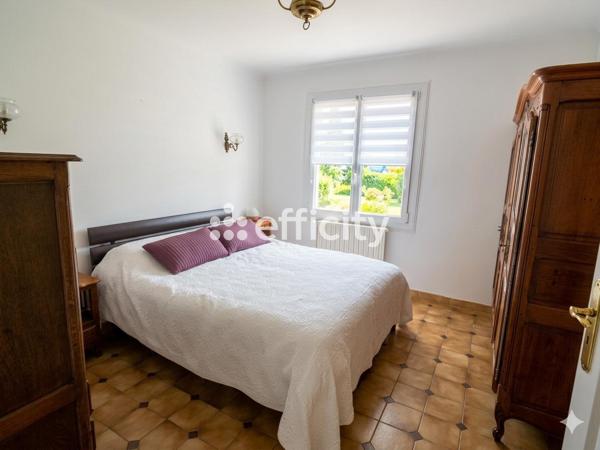 Maison
         5 pièces
        - 122 m² 360 000 € *