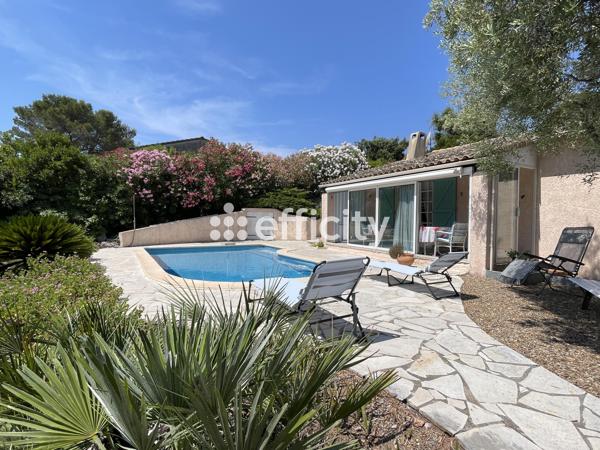 Maison
         5 pièces
        - 102 m² Exclusivité 469 000 € *