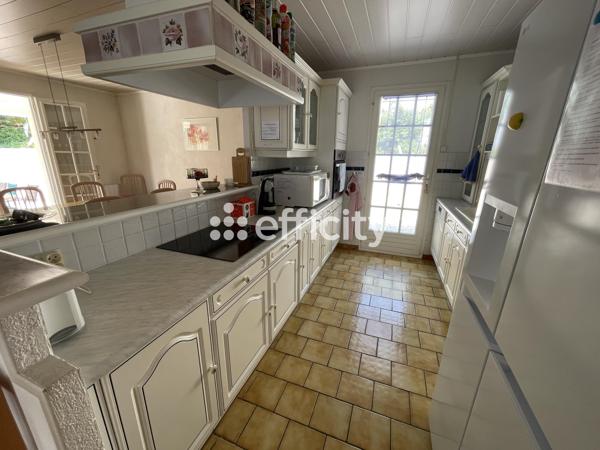 Maison
         5 pièces
        - 102 m² Exclusivité 469 000 € *