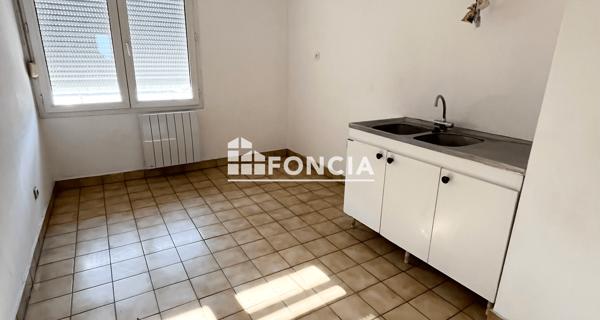 Location Appartement 5 pièces 99 m² - Saint-étienne 42000