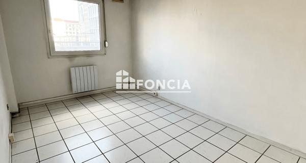 Location Appartement 5 pièces 99 m² - Saint-étienne 42000