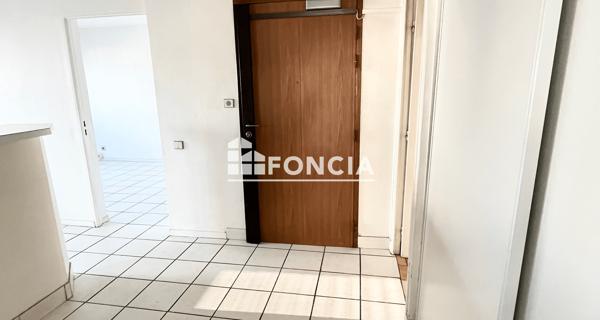 Location Appartement 5 pièces 99 m² - Saint-étienne 42000
