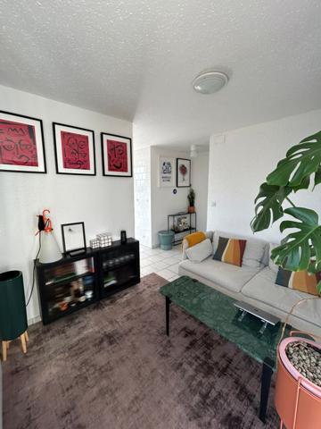 2 pièces VIDE RIQUIER/SCALIERO rénové avec terrasse filante en dernier étage.