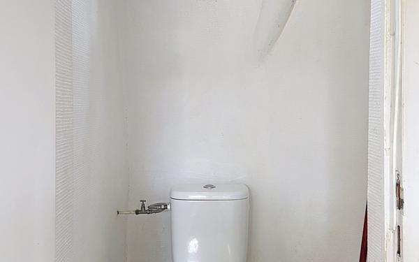 Appartement à vendre    2 pièces • 25,73 m2 Lyon 3