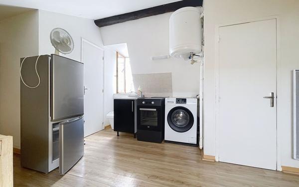 Appartement à vendre    2 pièces • 25,73 m2 Lyon 3