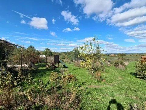 Jolie maison en pierre de plain-pied dans un hameau au calme