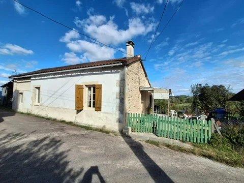 Jolie maison en pierre de plain-pied dans un hameau au calme