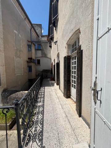 Maison à vendre 6 pièces VILLENEUVE DE BERG (07)