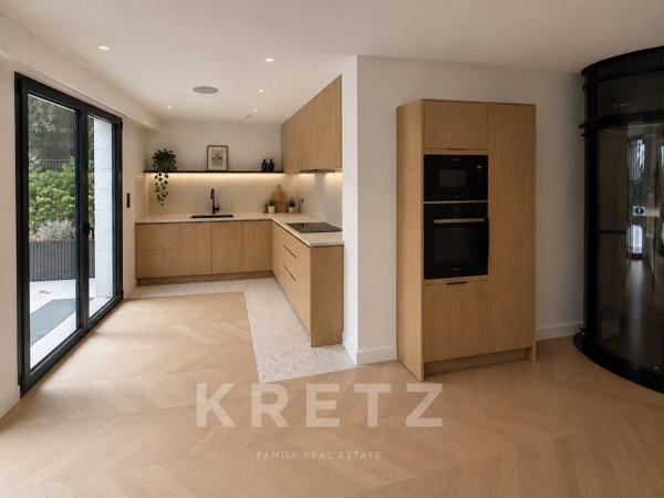 Maison neuve vue Paris